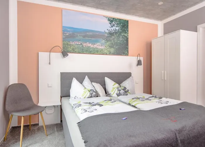 Zur Krone Gasthuis 3*